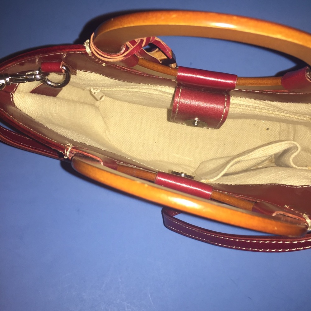 Fossil Deep Red Bucket - image 5